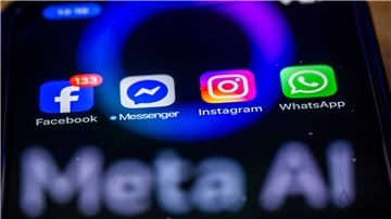 Die Generation Z kennt keine Welt ohne Social Media. Prof. Döveling warnt vor den Auswirkungen digitaler Kommunikation auf unser emotionales Wohlbefinden.