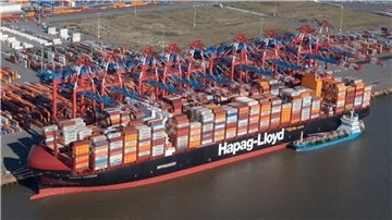 Die „Genova Express“ von Hapag-Lloyd