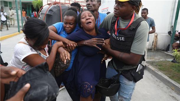 Die Gewalt in Haiti hat am Generalkrankenhaus von Port-au-Prince mehrere Opfer gefordert.