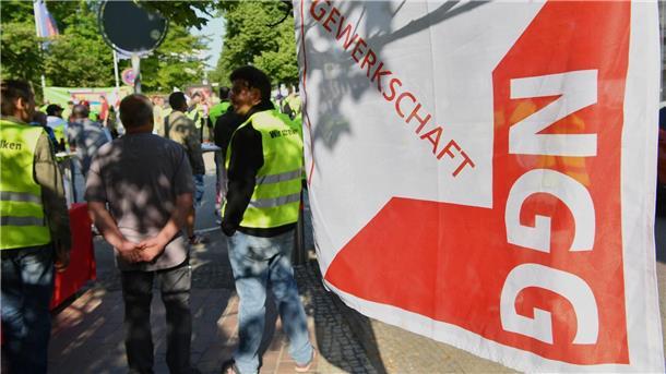 Gericht verbietet Warnstreiks in Süßwarenindustrie Die Gewerkschaft NGG strebt einen deutschlandweiten Tarifvertrag in der Süßwarenindustrie an.
