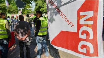 Die Gewerkschaft NGG strebt einen deutschlandweiten Tarifvertrag in der Süßwarenindustrie an.