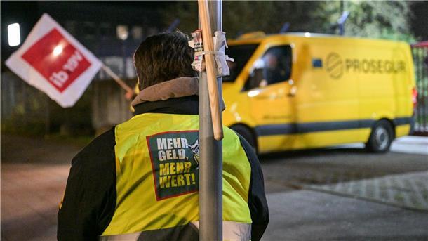 Wird Bargeld in der Region knapp? Geldtransport-Branche streikt bundesweit Die Gewerkschaft Verdi ruft Beschäftigte des Geld- und Werttransportes zu ganztägigen Warnstreiks in allen Bundesländern auf.