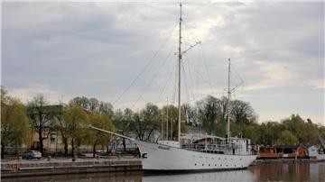 Die "Glückauf" liegt im finnischen  Porvoo und wird als Restaurantschiff genutzt. SChiffskenner raten Bremerhaven dazu,  sich ums Schiff zu bemühen.