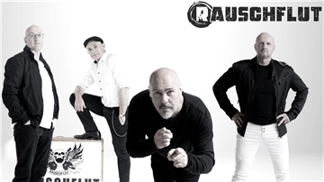 Die Gnarrenburger Band "Rauschflut" hat mit "Liv Tyler" und „Elvis war mal blond“ pünktlich zum Moor4U-Festival zwei neue Singles am Start. 