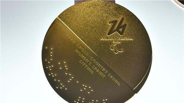 Olympia-Medaillen vorgestellt: Sie gehen nicht kaputt Die Goldmedaille der Winter-Paralympics 2026 von Mailand Cortina.