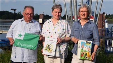 Stefan Krieghoff (von links), Anne Höpken und Brigitte Kranz