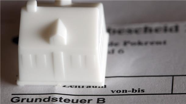 Die Grundsteuern A und B werden in der Gemeinde Wurster Nordseeküste ab 2023 steigen. Die Hebesätze werden von 460 auf 490 angehoben.