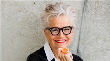 Die Hamburgerin Greta Silver ist im Internet ein gefeierter Mensch. Sie ist aber auch Autorin, Modell und Oma.