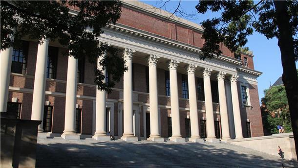 Gericht: Blockade von Fördermitteln für Harvard rechtswidrig Die Harvard-Universität erlangt einen Sieg im Streit gegen die US-Regierung. (Archivfoto)