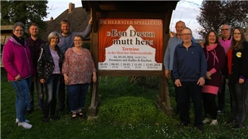 Die Heerstedter Theaterleute treten im Mai mit ihrem neuen Stück ‚‚Een Deern mutt her‘‘ in der Mehrzweckhalle auf. 