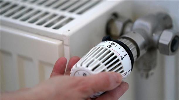 Klimawende im Heizungskeller: Handwerk gegen strikte Verbote Die Heizung zu Hause soll künftig zum Großteil mit erneuerbarer Energie laufen - das hat die Bundesregierung schon kurz nach der Wahl verabredet.