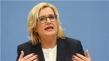 Die Idee eines verpflichtenden „Dienstjahres für Deutschland“ findet Eva Högl „diskussionswürdig“.