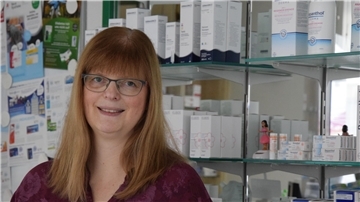 Die Inhaberin der Neuen Apotheke in Zeven, Natalia Ravenschlag, äußert sich zum aktuellen Apotheken-Streik und den Gründen dafür.