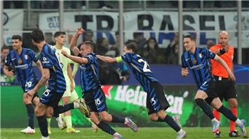 Die Inter-Spieler feiern den Einzug ins Finale der Champions League.