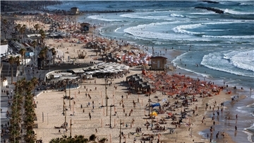 Die israelische Küste ist laut einer Studie mit mehr als zwei Tonnen Mikroplastik verschmutzt.