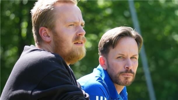 Die JFV-Trainer Max Janßen (links) und Florian Pleuß waren mit dem U15- und dem U17-Regionalligateam im Dauerstress.