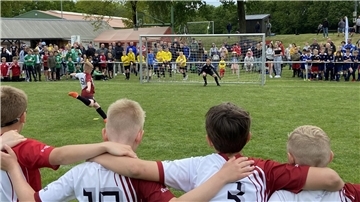 Die JSG Sievern/Holßel/Neuenwalde/Krempel gewann das Endspiel bei den U11-Fußballern nach Neunmeterschießen gegen die JSG Langen/Debstedt.
