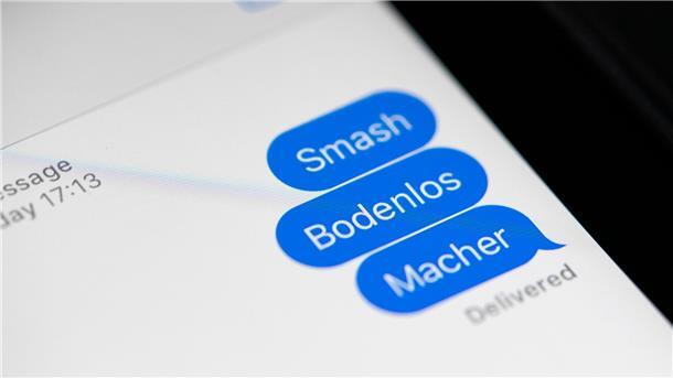 „Smash“ heißer Kandidat für Jugendwort des Jahres Die Jugendwörter des Jahres 2022 „Smash“, „Bodenlos“ und „Macher“ stehen auf dem Bildschirm eines Tablets.