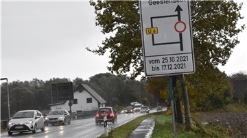 Die K 58 zwischen Schiffdorf und Sellstedt wird bis kurz vor Weihnachten voll gesperrt: Auto- und Lkw-Fahrer müssen während dieser Zeit große Umwege in Kauf nehmen.