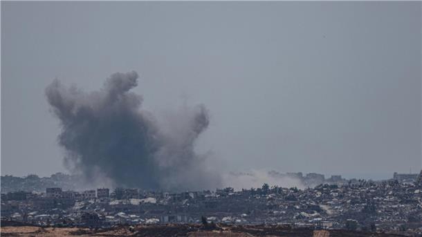 Hamas berät mit Palästinenser-Gruppen über Waffenruhe Die Kämpfe im Gazastreifen gehen weiter.
