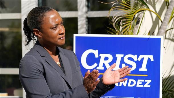 Laphonza Butler folgt verstorbener US-Senatorin nach Die kalifornische Politikerin und Aktivistin Laphonza Butler soll Nachfolgerin der vorige Woche im Alter von 90 Jahren verstorbenen US-Senatorin Feinstein werden.