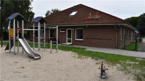 Außenansicht der Kita "Firlefanz" in Kleinensiel. 