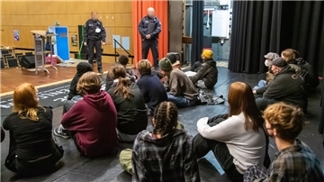 Die Klima-Besetzung der Scholl-Aula wurde durch die Polizei am Dienstag beendet. Nun steht die Frage im Raum: Ist das verhältnismäßig gewesen?