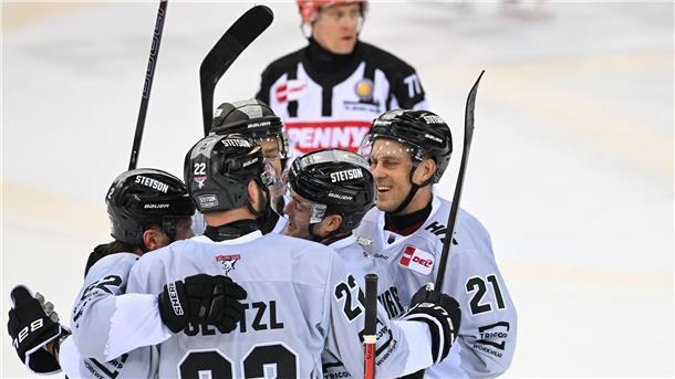 5:2 gegen Bremerhaven: Köln baut Playoff-Führung aus Die Kölner Haie jubeln auch im zweiten Playoff-Viertelfinale gegen Bremerhaven.