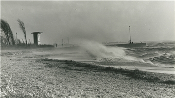 Stürmische Zeiten für die kommenden Tage vorhergesagt Eine starke Sturmflut in Bremerhaven.