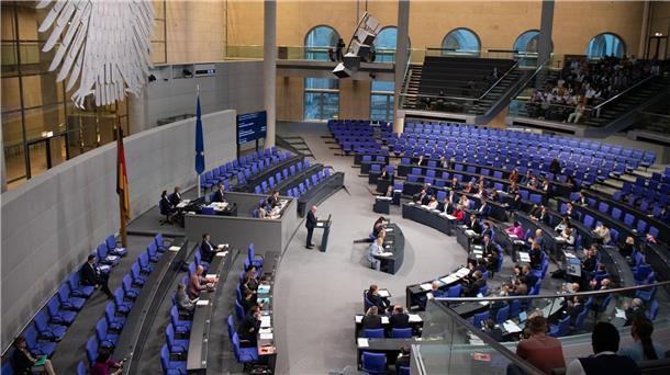 Unions-Innenpolitiker: Grenzkontrollen langfristig sinnvoll Die Kontrollen brächten „mehr Licht ins Dunkel“, sagt Unions-Innenpolitiker Alexander Throm.