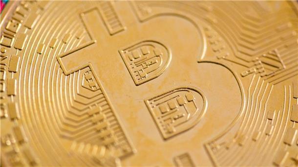Bitcoin sackt wieder unter 50.000 US-Dollar Die Kryptowährung Bitcoin knackte am Montagabend erstmals seit Ende 2021 wieder die Marke von 50.000 Dollar.