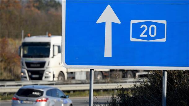 Erstes A20-Teilstück in Niedersachsen kann gebaut werden Die Küstenautobahn A20 endet bisher östlich von Bad Segeberg. In Niedersachsen gibt es nun grünes Licht für ein erstes Teilstück. (Archivfoto)