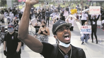 Die landesweiten Proteste richten sich nach dem gewaltsamen Tod des Afroamerikaners Floyd durch einen weißen Polizisten gegen Rassismus und Polizeigewalt.