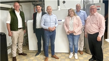 Die Landtagsabgeordneten Marco Mohrmann (Bremervörde). Melanie Reinecke (Stade), Eike Holsten (Rotenburg) und Axel Miesner (Osterholz) waren gemeinsam auf Sommertour durch die Region: Hier in Rhade bei der Firma Hansa Heiztechnik
