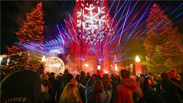Weihnachtsmarkt Bremerhaven von oben. 