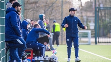 Die Leher TS um Sasa Pinter (rechts) will am letzten Spieltag doch noch dem Abstieg von der Schippe springen.