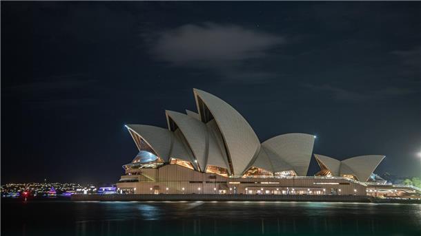 Sehenswürdigkeiten im Dunkeln - „Earth Hour“ weltweit Die Lichter des Opernhauses von Sydney sind für die „Earth Hour“ ausgeschaltet worden.