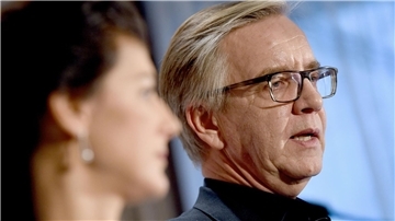 Die Linken-Politiker Sahra Wagenknecht und Dietmar Bartsch.