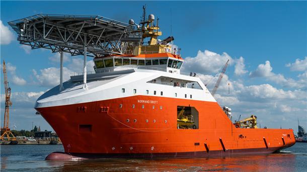 Die Lloyd Werft nimmt Wartungs- und Reparaturarbeiten an dem norwegischen Offshore-Ankerziehschlepper „Normand Drott“ vor.