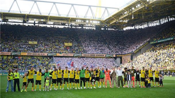 Die Mannschaft konnte die Qualifikation für die Königsklasse mit ihren Fans feiern. 