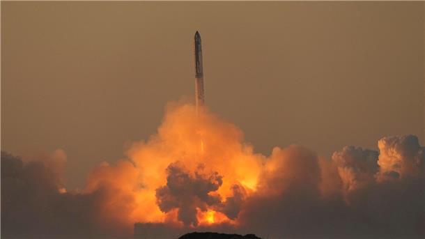 „Starship“ kann auch zweiten Test nicht abschließen Die Mega-Rakete „Starship“ von SpaceX startet zu ihrem zweiten Testflug. Der Test konnte allerdings erneut nicht abgeschlossen werden.