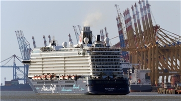 Die „Mein Schiff 3“ legt von der Columbuskaje ab und kommt erst nach fünf Wochen zurück.