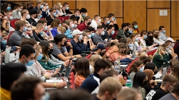 Die meisten Wegzügler gingen, weil sie anderswo studieren wollten. Auf Platz zwei der Beweggründe für den Wegzug: eine neue Arbeitsstelle.