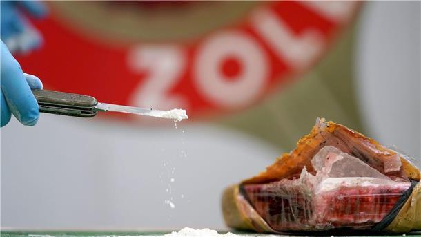 Erste nationale Hafensicherheitskonferenz in Hamburg Die Menge der im Hamburger Hafen sichergestellten Drogen war zuletzt rückläufig. (Archivbild)