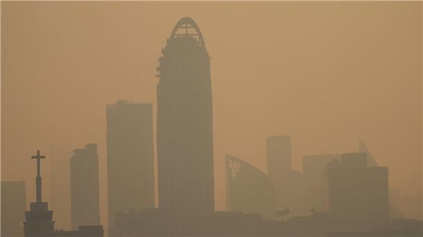 Extrem-Smog in Thailand: Schulen geschlossen Die Menschen in Thailand werden immer wieder aufgefordert, sich in Innenräumen aufzuhalten.