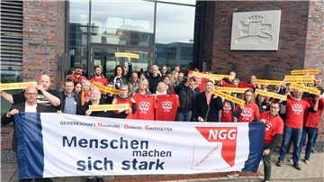 Die Mitarbeiter der „Nordsee“ wehren sich gegen eine Verkleinerung, möglicherweise sogar Verlegung der „Nordsee“-Hauptverwaltung.