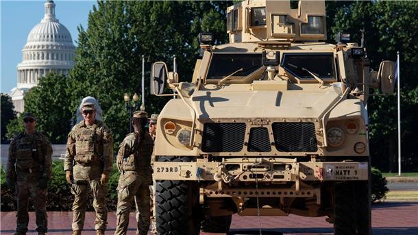 Washington klagt gegen Einsatz der Nationalgarde Die Nationalgarde patrouilliert in der US-Hauptstadt. (Archvivbild)