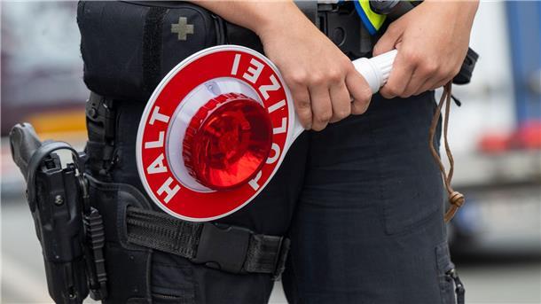 Bundespolizei in Niedersachsen verstärkt Grenzkontrollen Die neue Bundesregierung hat verstärkte Kontrollen an den Außengrenzen angekündigt.