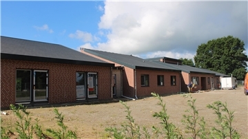 Die neue Kita in Wehdel nimmt Form an. In den Gebäuden ist künftig Platz für zwei Kindergartengruppen (50 Kinder) und zwei Krippengruppen (30 Kinder).