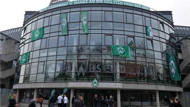 Die neue Koalition will Werder Bremen bezüglich der Modernisierung eines neuen Leistungszentrums helfen.
